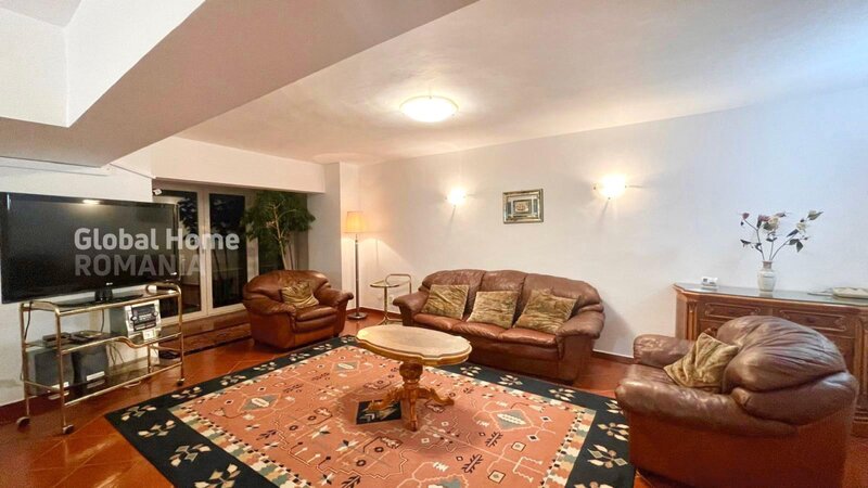 Unirii, vintage duplex – 3 rooms 123 mp - 2 bathrooms, private heating system